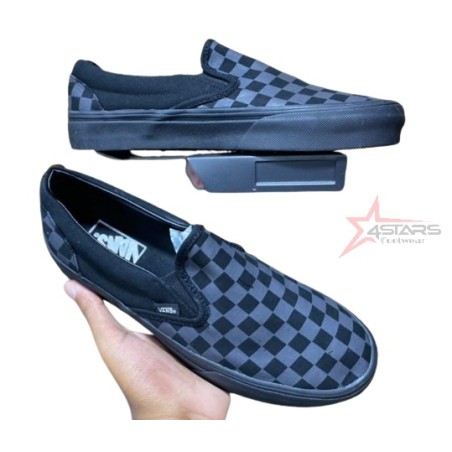 Checkered Slip On Vans Classics - Black