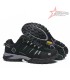 Columbia Men's Waterproof Hiking Sneakers - Black