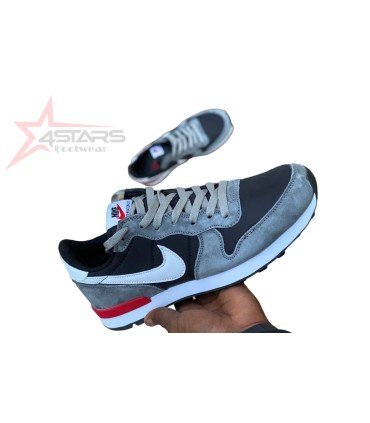 Nike Venture - Grey/Black/White