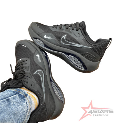 Nike Air Max Zoom Winflow V2 Running Shoes - Black