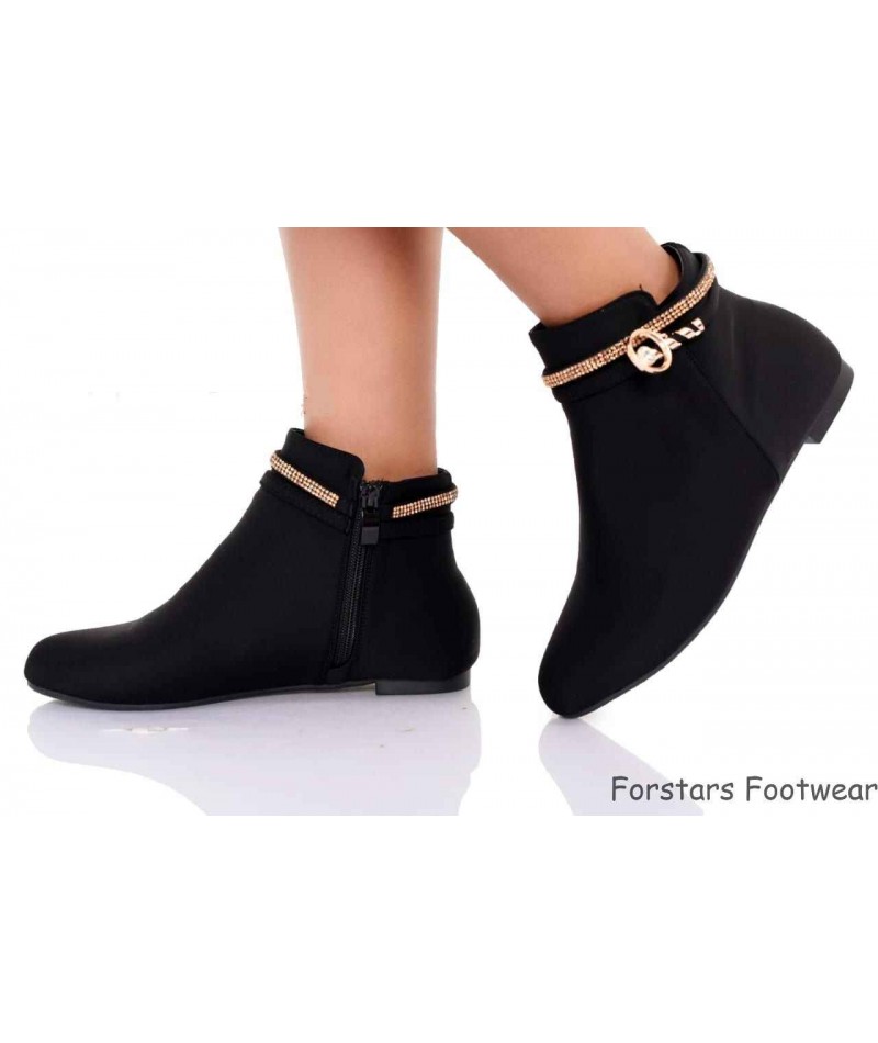 flat ladies boots