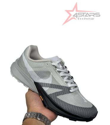 Nike Terra Kiger 10 Trail Running Shoes.