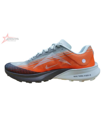 Nike Terra Kiger 10 Trail Running Shoes.