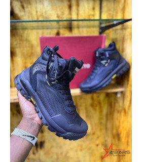 HUMTTO Waterproof High-Top Hiking Shoes