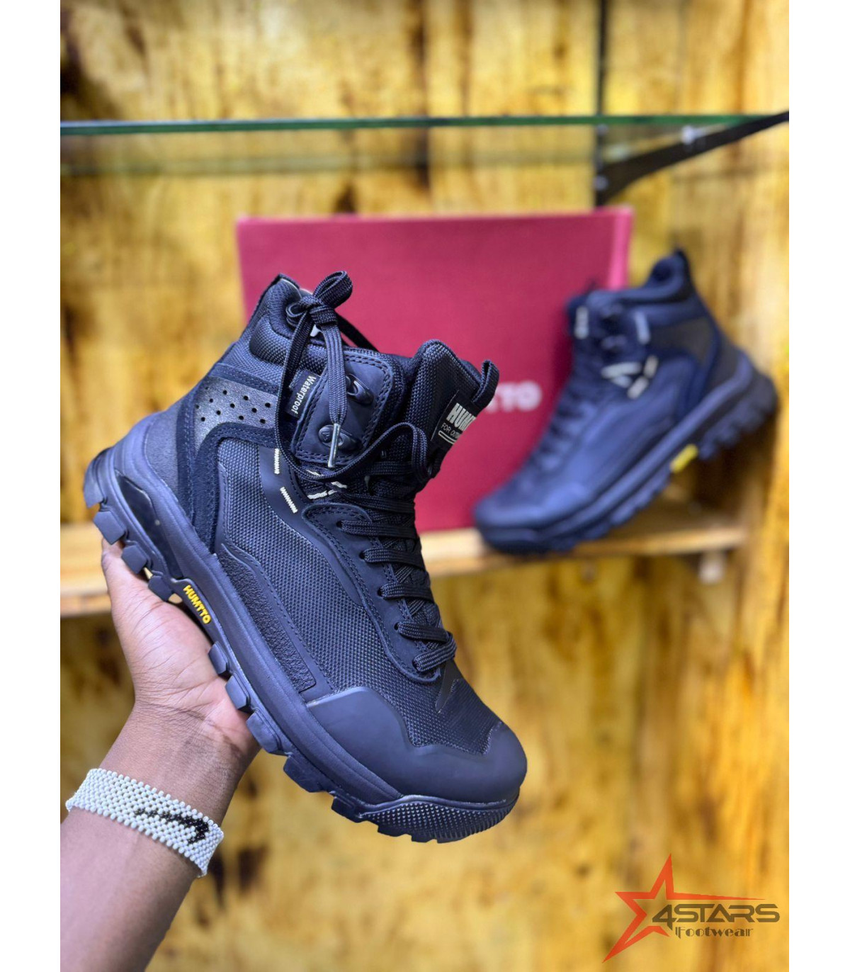 HUMTTO Waterproof High-Top Hiking Shoes