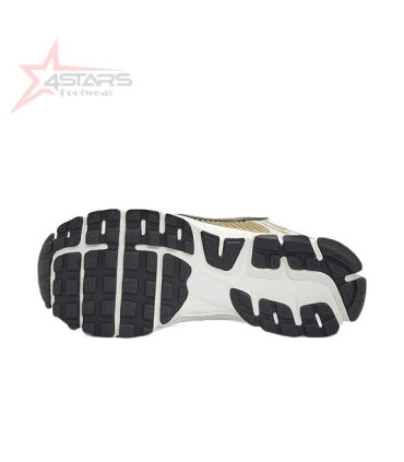 Nike Women's Zoom Vomero 5 Gold Sneakers