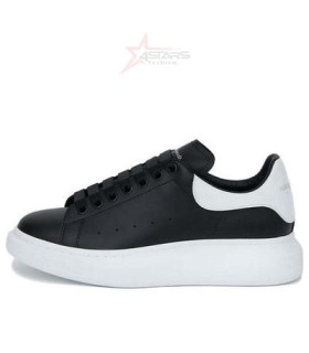 Alexander McQueen Leather Oversized Sneaker - Black-White/White Sole