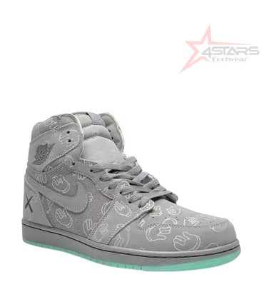 Air Jordan 1 Retro High OG KAWS