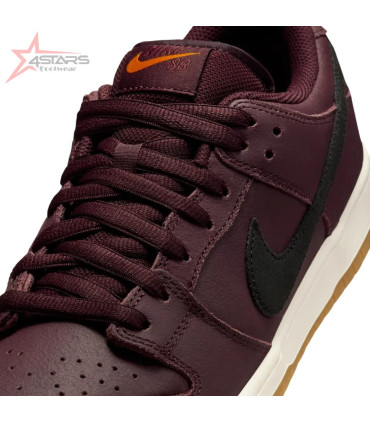 Nike SB Dunk Low “Burgundy Crush”