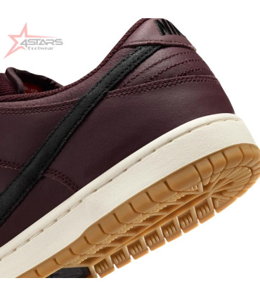 Nike SB Dunk Low “Burgundy Crush”